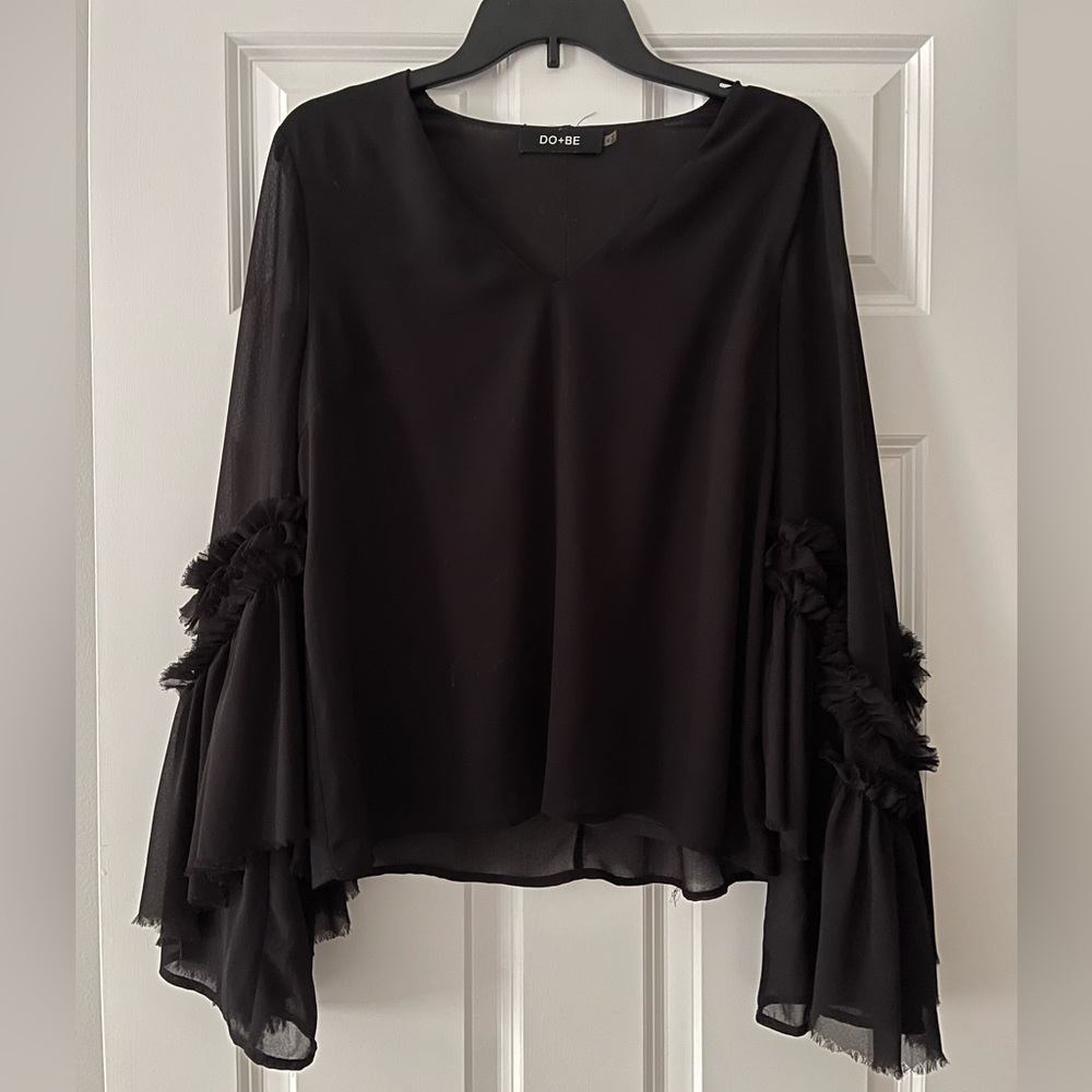 Women’s Black Vneck Ruffle Sleeve Blouse